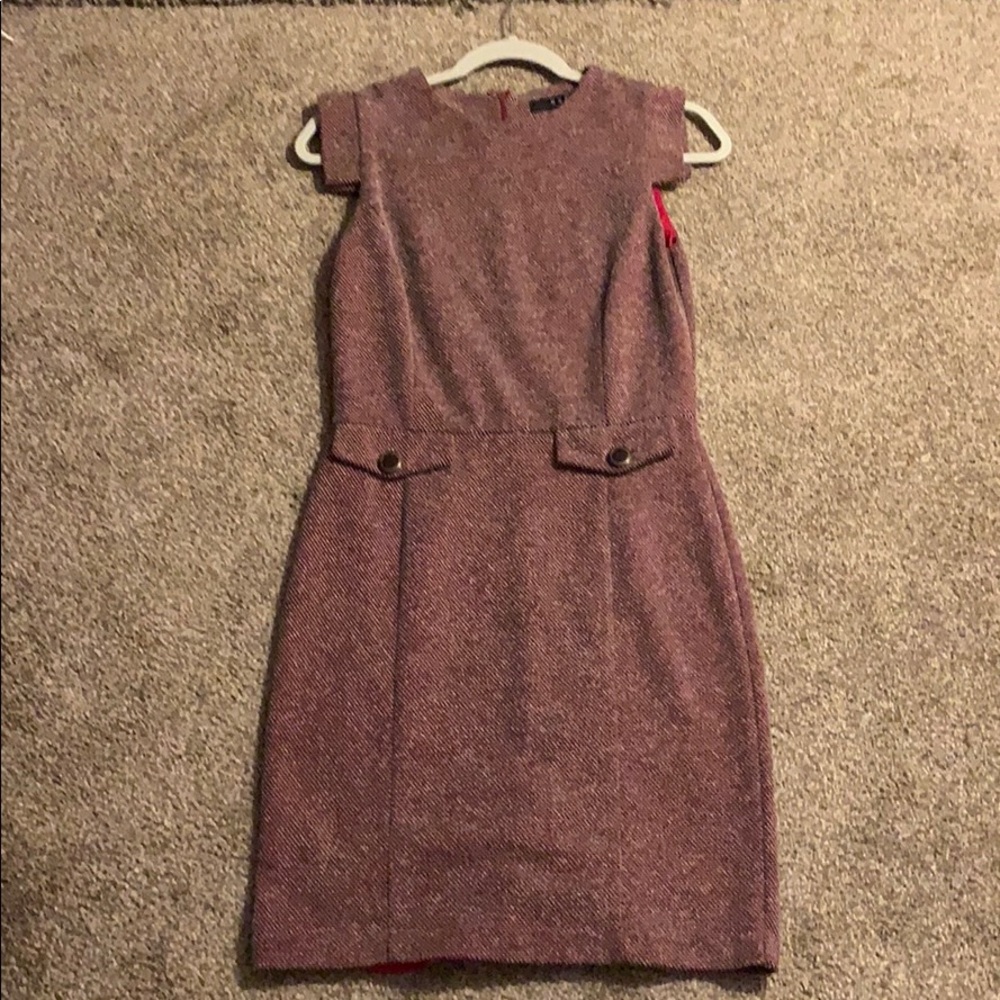 Dress - Picture 3 of 4